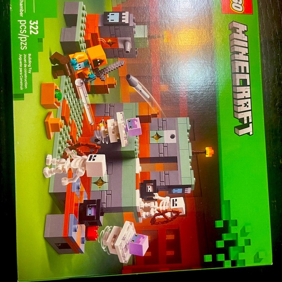 LEGO Minecraft Building Set - Picture 7 of 7